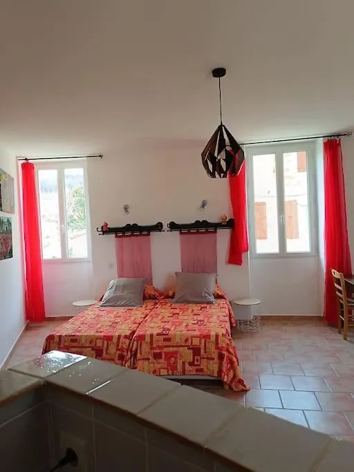 Apartment Appartement Papillon Salavas